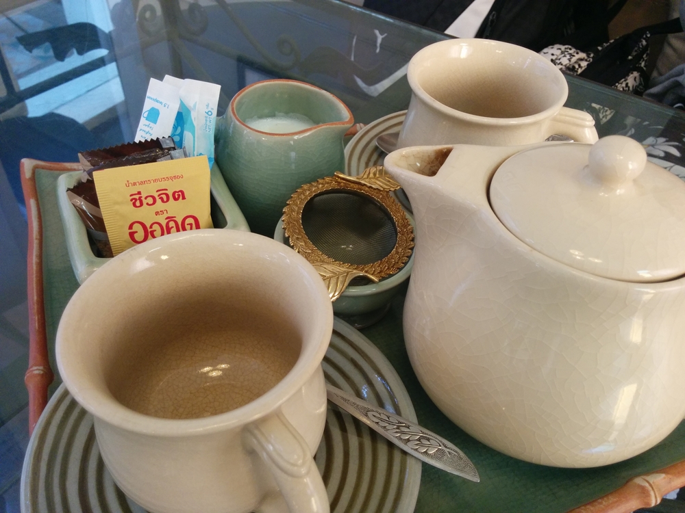 「セラドン焼き」で優雅なカフェタイムを！Raming Tea House(ラミンティーハウス)