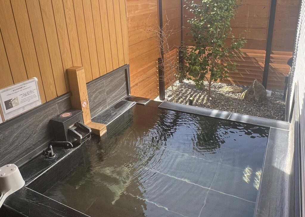 湯布院食べ歩き 宿泊AMBER YUFUIN